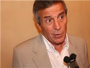 Bóng đá anh, ngoại hạng anh, lịch thi đấu euro 2012, Bà xã HLV Oscar Tabarez bị tạt axit